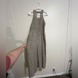 CUTE JUMPSUIT WITH POCKETS!!!